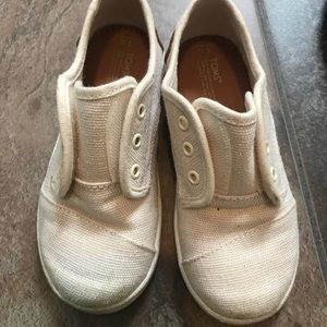 Boys Cream Toms shoes size 10